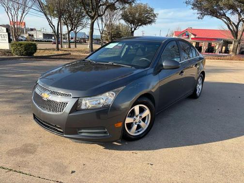 Gray 2013 Chevrolet Cruze 1LT