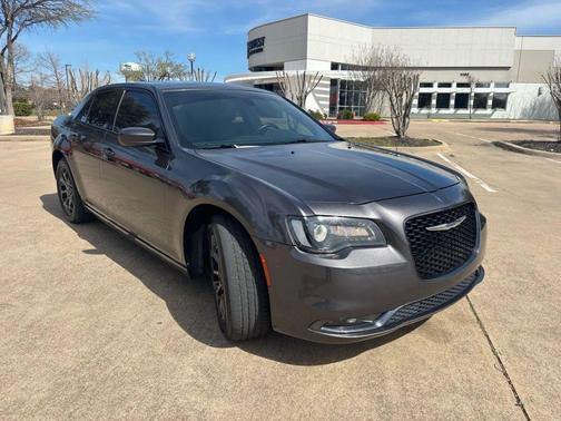Gray 2018 Chrysler 300 S