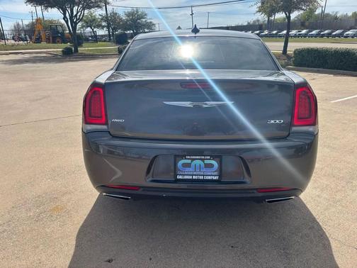 Gray 2018 Chrysler 300 S