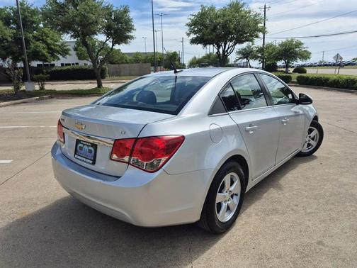 Silver Ice Metallic 2014 Chevrolet Cruze 1LT