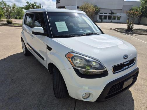 2013 Kia Soul +