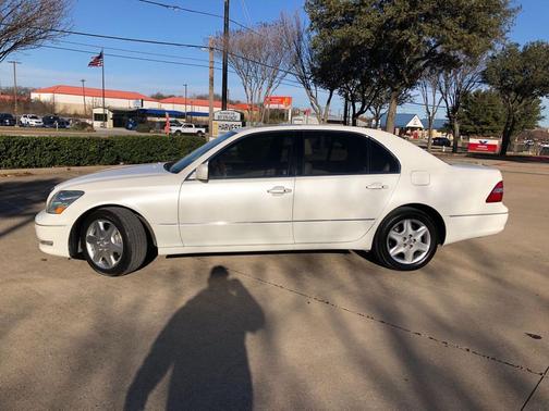 2004 Lexus LS 430 Base