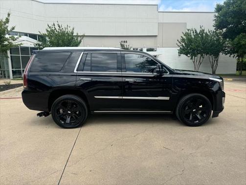2019 Cadillac Escalade Platinum