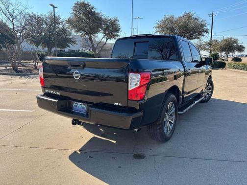 2018 Nissan Titan SL