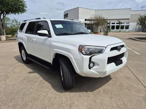 Super White 2019 Toyota 4Runner SR5
