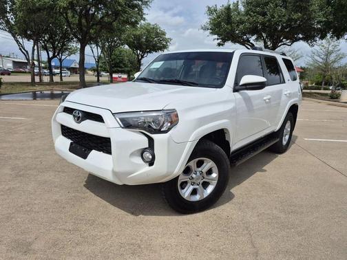 Super White 2019 Toyota 4Runner SR5