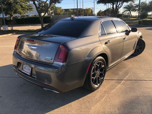2020 Chrysler 300 S