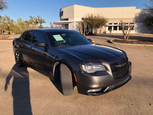2020 Chrysler 300 S