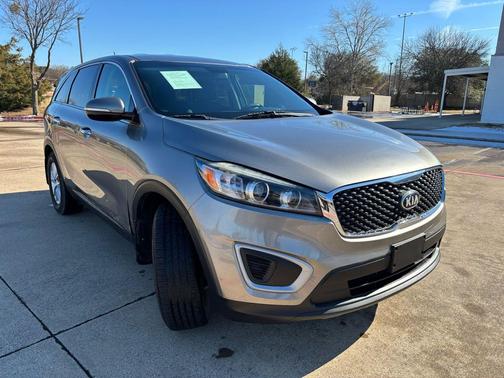 2018 Kia Sorento L