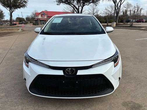 White 2022 Toyota Corolla LE
