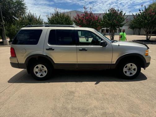 2003 Ford Explorer XLT