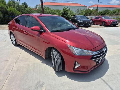 Scarlet Red 2019 Hyundai ELANTRA SE