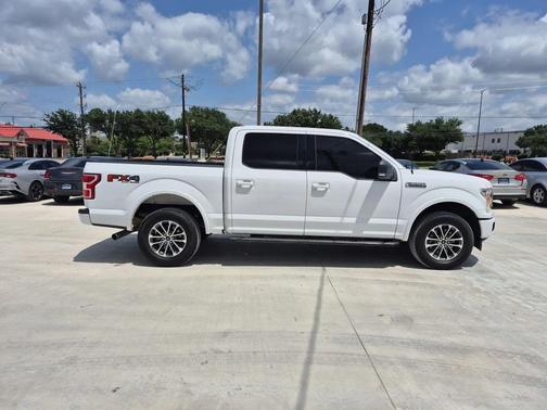 White Platinum Metallic Tri-Coat 2019 Ford F-150 XLT