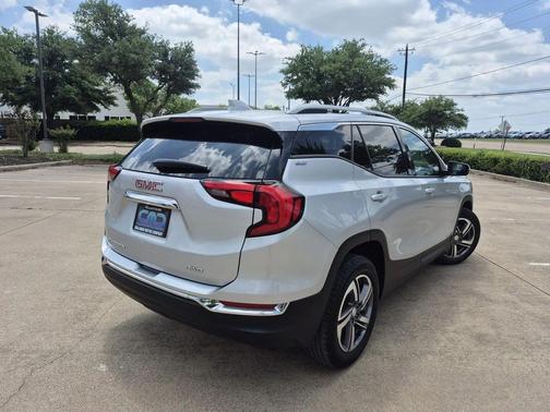 Quicksilver Metallic 2020 GMC Terrain SLT