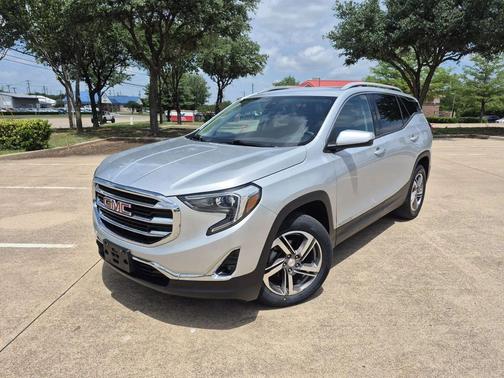 Quicksilver Metallic 2020 GMC Terrain SLT