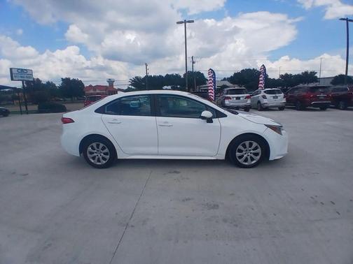 Ice Cap 2023 Toyota Corolla LE