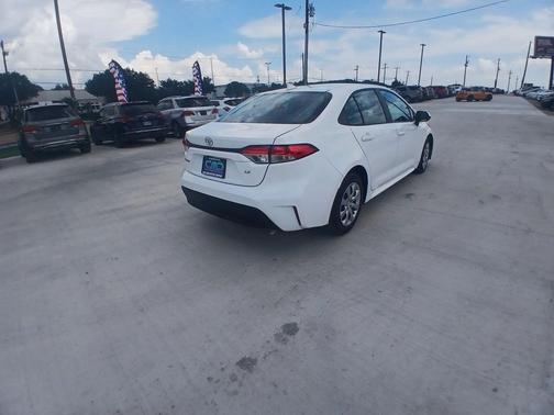 Ice Cap 2023 Toyota Corolla LE