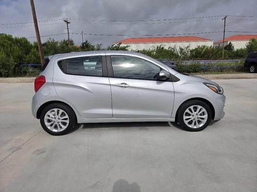 Silver Ice Metallic 2021 Chevrolet Spark 1LT