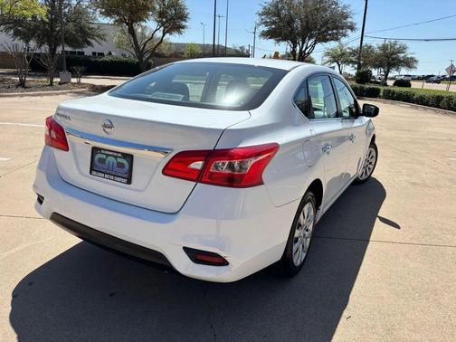 White 2018 Nissan Sentra S