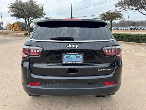 Black 2018 Jeep Compass Limited