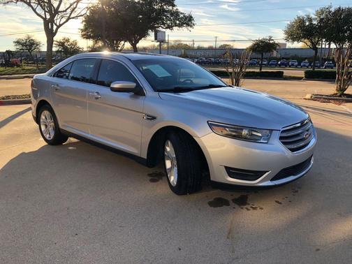 2015 Ford Taurus SEL