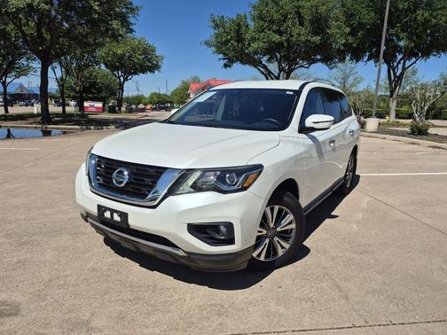 Pearl White Tricoat 2020 Nissan Pathfinder SV 2WD