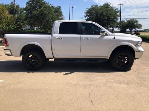 2017 RAM 1500 Laramie
