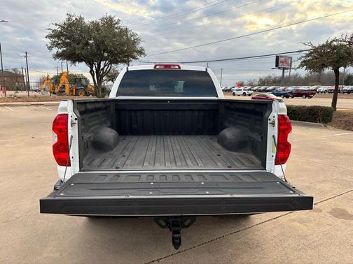 2018 Toyota Tundra SR