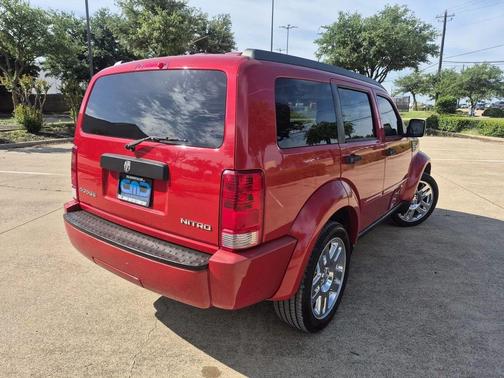 Redline 2 Pearl Coat 2011 Dodge Nitro Heat