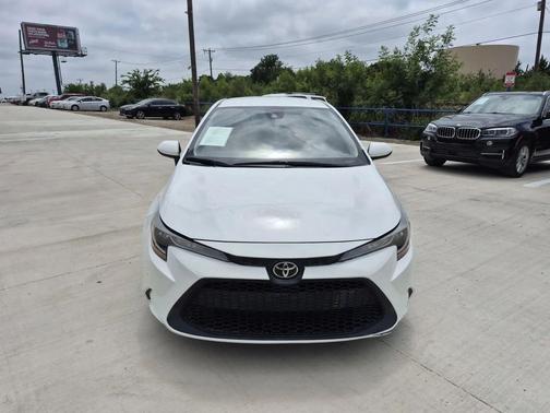 White 2020 Toyota Corolla LE