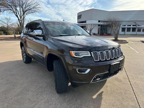 Luxury Brown Pearlcoat 2017 Jeep Grand Cherokee Overland