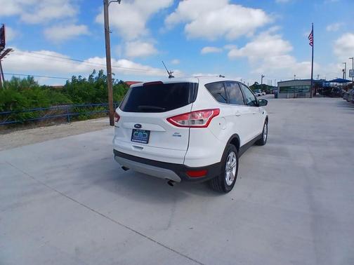 Oxford White 2014 Ford Escape SE