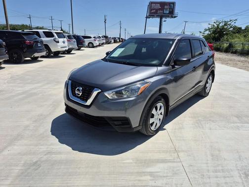 Gun Metallic 2020 Nissan Kicks S