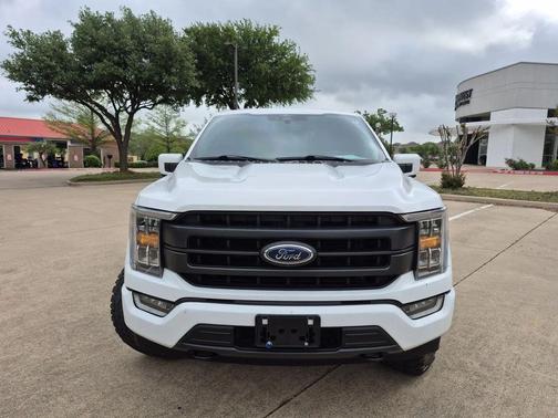 Oxford White 2022 Ford F-150 Lariat