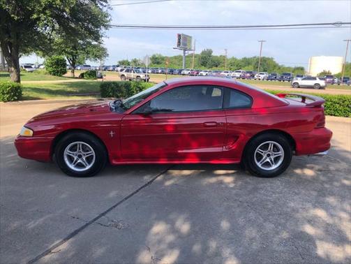 1995 Ford Mustang Base
