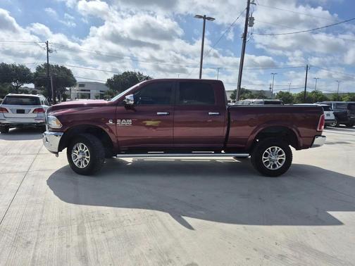 Delmonico Red Pearlcoat 2018 RAM 2500 Laramie Crew Cab 4x4 6'4' Box