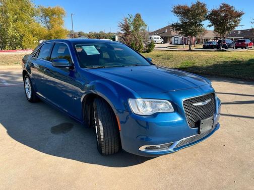 2021 Chrysler 300 Touring