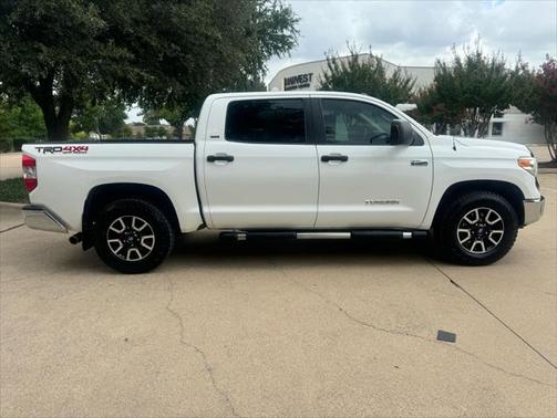 2015 Toyota Tundra SR5