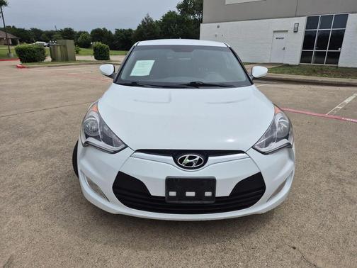 Century White 2017 Hyundai Veloster Base