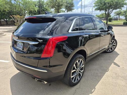 Black Raven 2017 Cadillac XT5 Luxury
