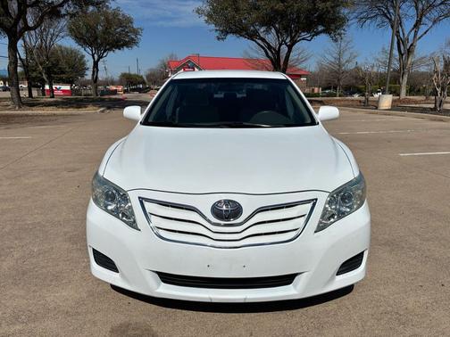 2010 Toyota Camry LE