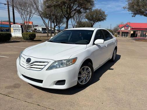 White 2010 Toyota Camry LE