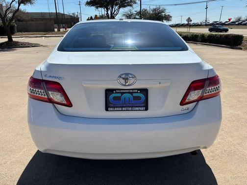 2010 Toyota Camry LE