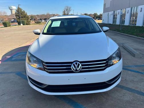 White 2012 Volkswagen Passat 2.5 SE