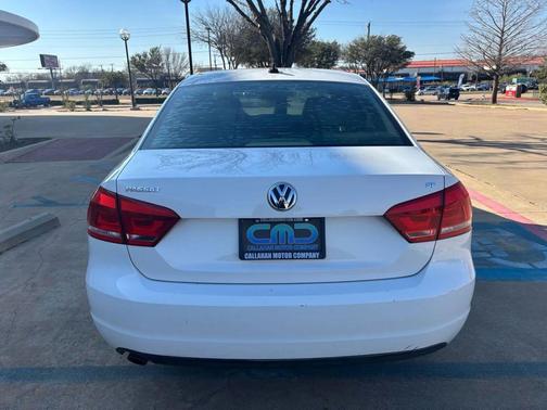 White 2012 Volkswagen Passat 2.5 SE