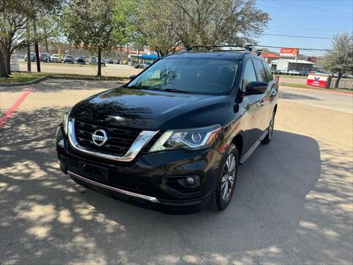 2018 Nissan Pathfinder SV