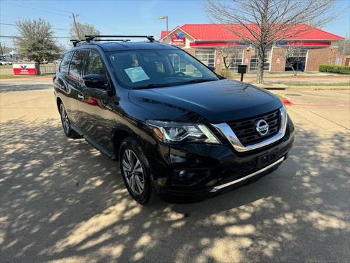 2018 Nissan Pathfinder SV