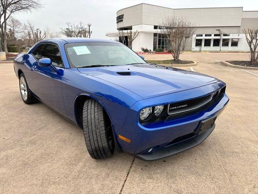 2012 Dodge Challenger SXT
