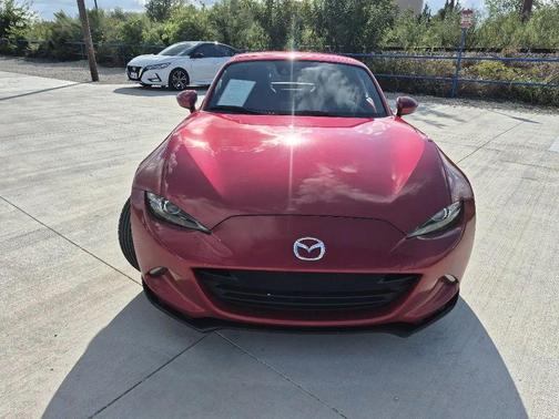 Soul Red Metallic 2017 Mazda MX-5 Miata RF Grand Touring