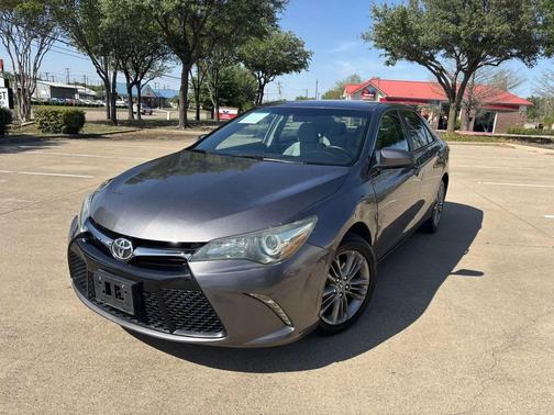Gray 2016 Toyota Camry SE